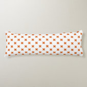 Coussins Longs Crochets orange sur blanc (Devant)