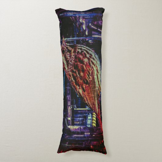 Coussins Longs Cyberpunk Sparrow dans Neon Cityscape (devant Vertical)