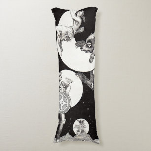 Coussins Longs Déesse lunaire céleste antique et ours Ursa Major