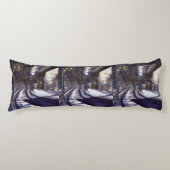 Coussins Longs Dusting the Piano (Devant)