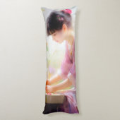 Coussins Longs Fille dans le jardin des fleurs (Dos (Vertical))