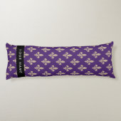 Coussins Longs Fleur de Lis, Beige sur Violet, Royal, Votre Nom (Dos)