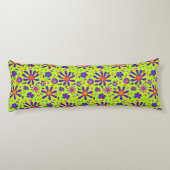 Coussins Longs Fleurs de style MOD sur Peridot Green (Dos)