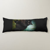 Coussins Longs Fluffy Chat noir en Misty Woods (Devant)