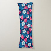 Coussins Longs Fraises roses sur bleu (Devant (Vertical))