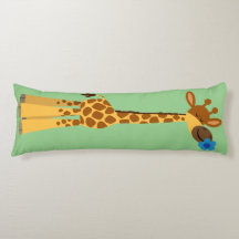 Girafe en caricature mignonne et oreiller à corps 