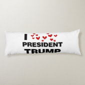 Coussins Longs J'aime les coeurs du président Trump (Dos)