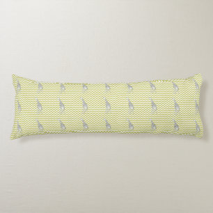 Coussins Longs Kaki Safari Chevron avec Pop Art Giraffe