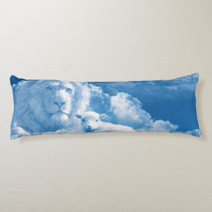 Coussins Longs Lion et agneau dans les nuages