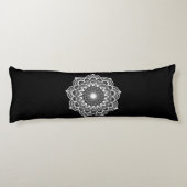 Coussins Longs Mandala blanc sur fond noir (Dos)