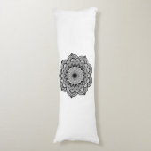 Coussins Longs Mandala noir sur fond blanc (Devant (Vertical))