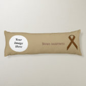 Coussins Longs Modèle de carbone Brown standard par Kenneth Yonci (Dos)