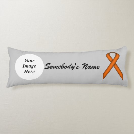 Coussins Longs Modèle Orange Standard Ribbon par Kenneth Yoncich (Devant)
