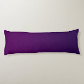 Coussins Longs Moderne 2 Initiales | Ombre Subtile Violet Foncé (Dos)