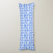 Coussins Longs Monogramme orange Nom personnalisé Chouettes bleue (Dos (Vertical))