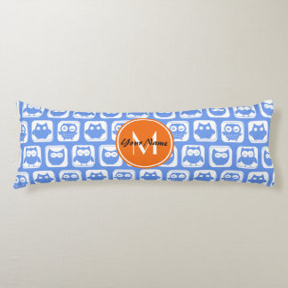 Coussins Longs Monogramme orange Nom personnalisé Chouettes bleue