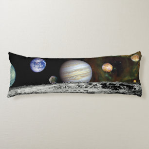 Coussins Longs Montage d'images de l'espace du voyageur du systèm