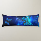 Coussins Longs Morpho Butterfly in the Dark Background (Devant)