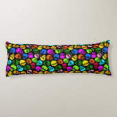 Coussins Longs Motif coloré de crânes dans le noir (Dos)