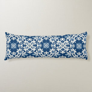 Coussins Longs Motif d'ornement boho en blanc-bleu vintage