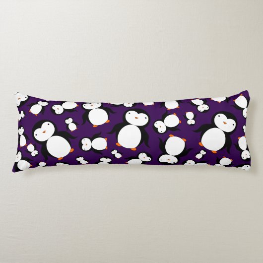 Coussins Longs Motif pourpre mignon de pingouin (Devant)