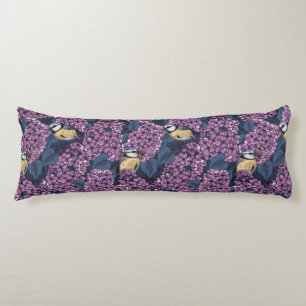Coussins Longs Oiseaux dans le jardin violet lilas