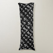 COUSSINS LONGS PÂLE DE PIRATES NOIRES, OBJETS TRAVERSÉS, ÉPINES (Devant (Vertical))