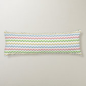 Coussins Longs Pastel Chevron-Drop Shadow par Shirley Taylor (Dos)