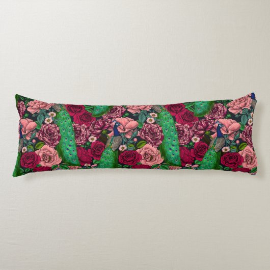 Coussins Longs Peacocks dans le jardin rose 2 (Devant)