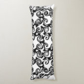 Coussins Longs Pentagone en volute noir sur blanc (Dos (Vertical))