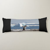 Coussins Longs Pingouin devant une arche de glace (Dos)