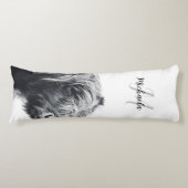 Coussins Longs Portrait de vache Highland premier monogramme noir (Devant)