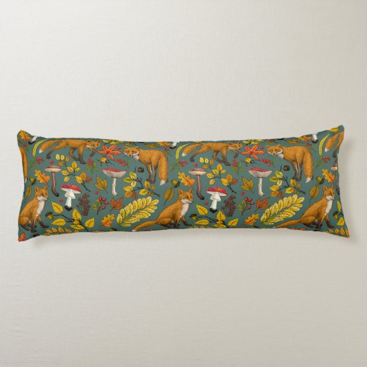 Coussins Longs Renard d'automne sur pin vert (Dos)