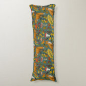 Coussins Longs Renards d'automne sur pin vert (Devant (Vertical))