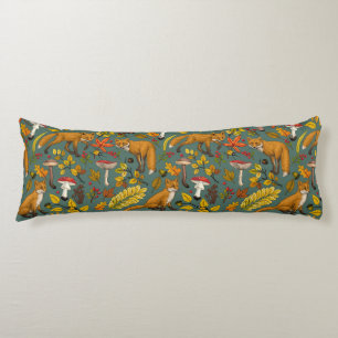 Coussins Longs Renards d'automne sur pin vert