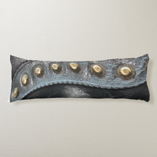 Coussins Longs Roues du temps en cuir (Devant)