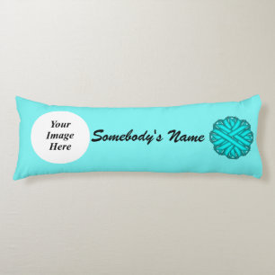 Coussins Longs Ruban bleu/Turquoise Tmpl par Kenneth Yoncich