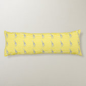Coussins Longs Safari Jaune d'or Chevron avec Giraffe d'art pop (Dos)