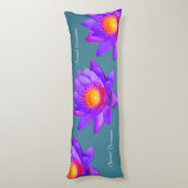 Coussins Longs Sweet Dreams Lotus Flowers sur Bluish Turquoise (Dos (Vertical))