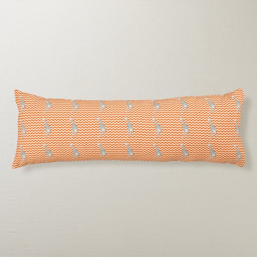 Coussins Longs Tangerine Safari Chevron avec Pop Art Giraffe (Devant)