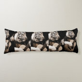 Coussins Longs Tiger Strings – Elegant Musical Art (Devant)