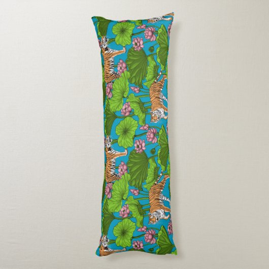 Coussins Longs Tigres dans l'étang rose lotus (Dos (Vertical))