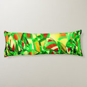 Coussins Longs Traînées verdâtres sur image rouge avec bruine (Dos)