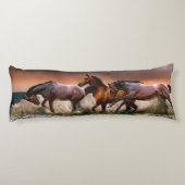 Coussins Longs Trois chevaux en cavale dans l'océan (Dos)