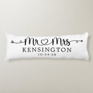 Coussins Longs Typographie de script Personnalisé M. Mme Mariage