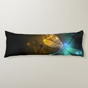 Coussins Longs Vol de libellule verte lumineuse