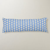Coussins Longs White Daisy Pattern on Blue  (Dos)