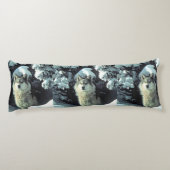Coussins Longs Wolf Dans La Neige (Dos)