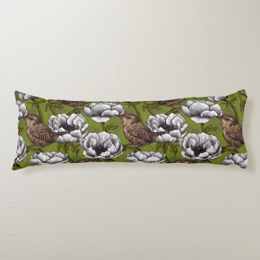 Coussins Longs Wrens in the white anemone garden (Devant)