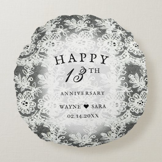Coussins Ronds 13e anniversaire de mariage dentelle noir et blanc (Devant)